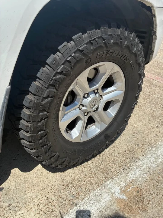 2015 Toyota 4Runner 5th Gen - Image 11 of 13