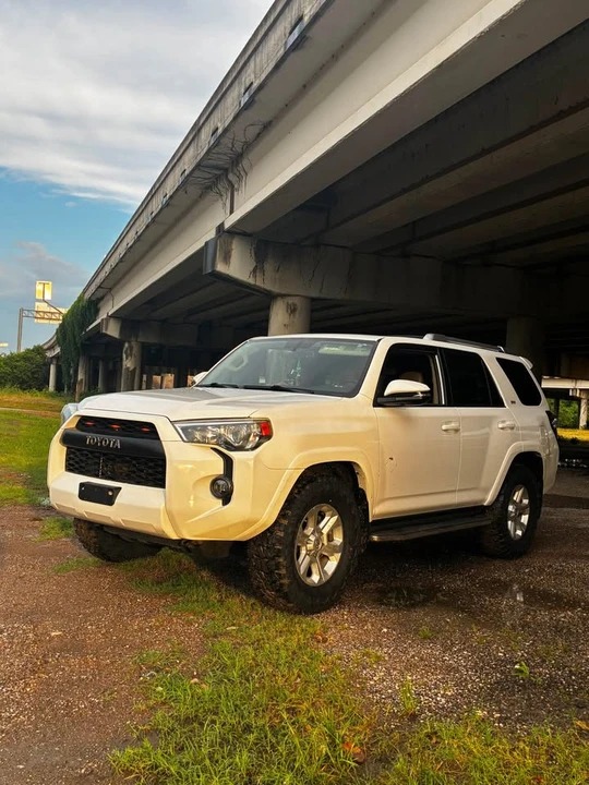 2015 Toyota 4Runner 5th Gen - Image 4 of 13