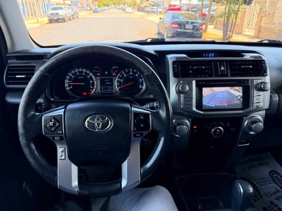 2015 Toyota 4Runner 5th Gen - Image 7 of 14
