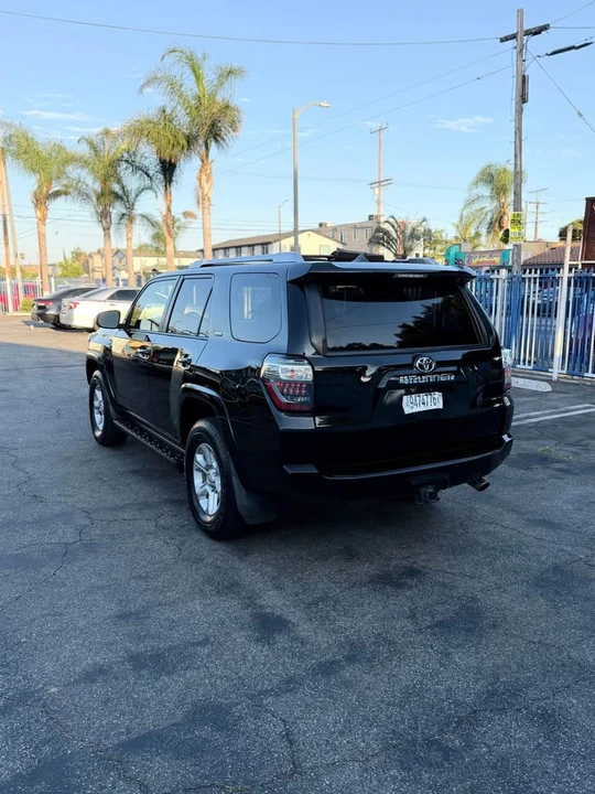 2015 Toyota 4Runner 5th Gen - Image 4 of 13