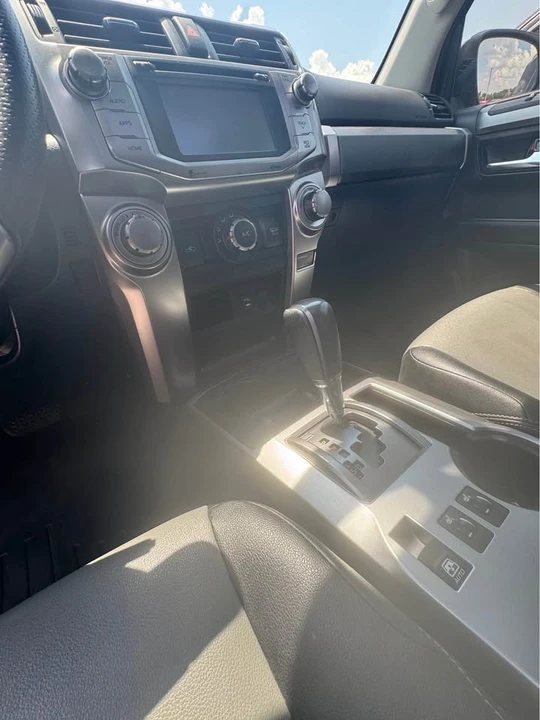 2015 Toyota 4Runner 5th Gen - Image 7 of 10