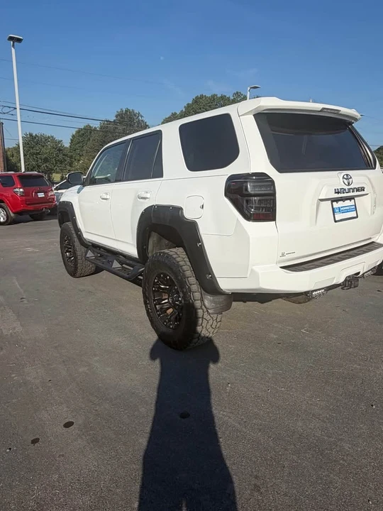 2015 Toyota 4Runner 5th Gen - Image 3 of 9