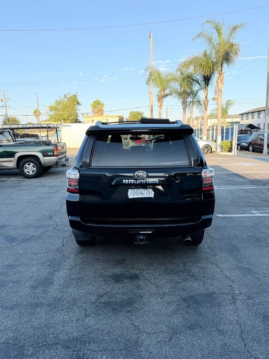 2015 Toyota 4Runner 5th Gen - Image 6 of 13
