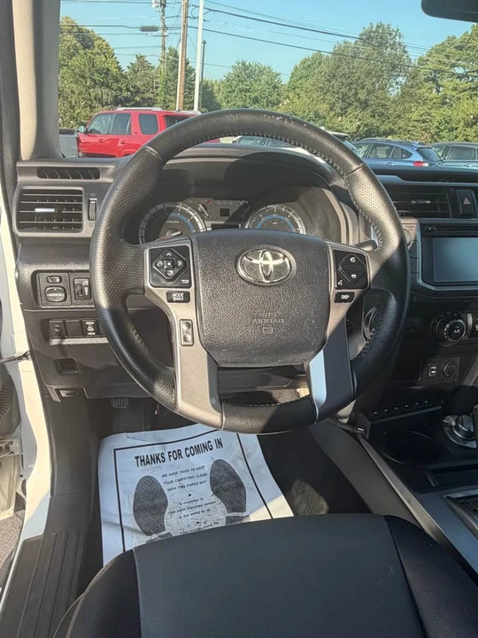 2015 Toyota 4Runner 5th Gen - Image 6 of 9