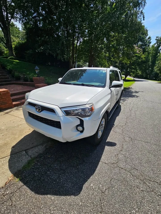 2015 Toyota 4Runner 5th Gen - Image 5 of 20