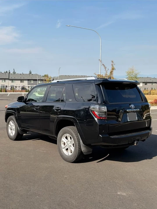 2015 Toyota 4Runner 5th Gen - Image 7 of 17