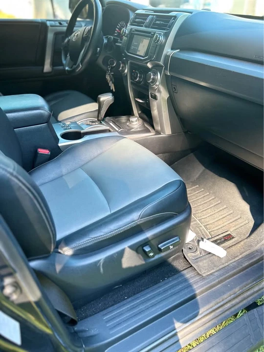 2015 Toyota 4Runner 5th Gen - Image 8 of 9