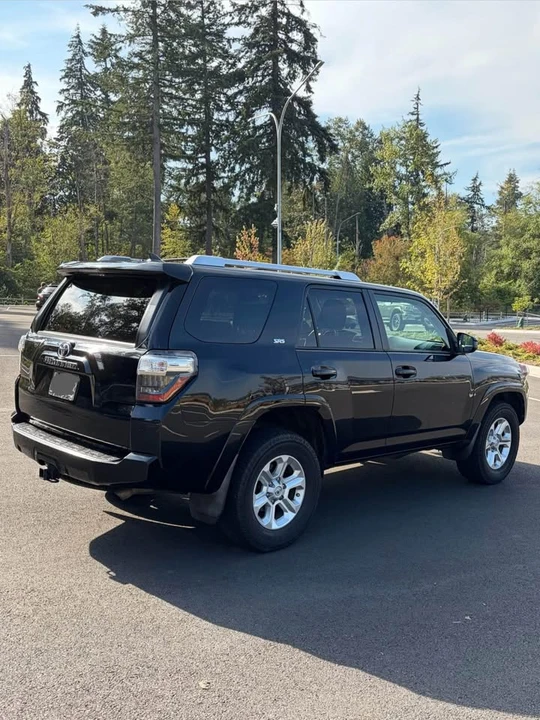 2015 Toyota 4Runner 5th Gen - Image 5 of 17
