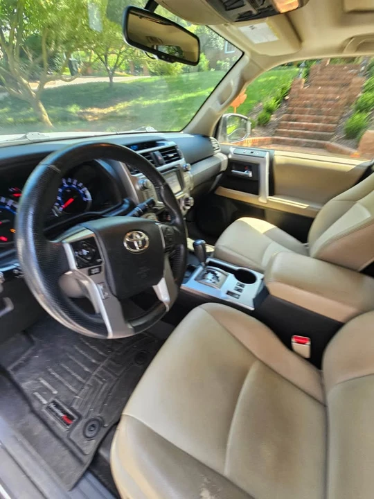 2015 Toyota 4Runner 5th Gen - Image 9 of 20