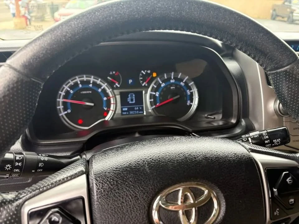2015 Toyota 4Runner 5th Gen - Image 19 of 20