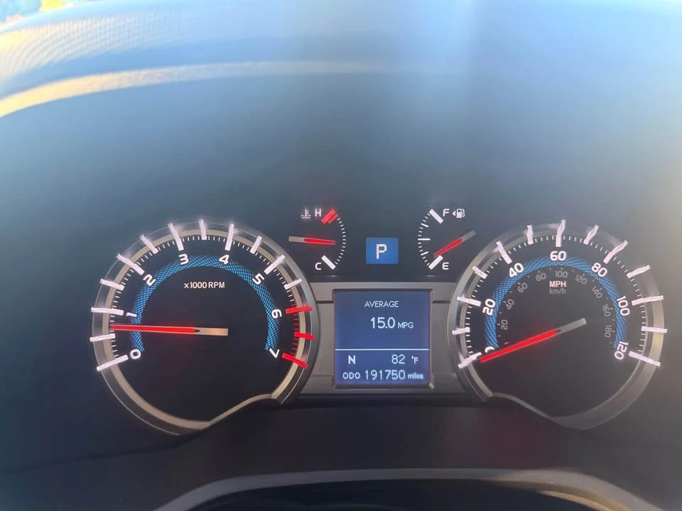 2015 Toyota 4Runner 5th Gen - Image 18 of 19