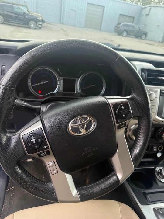 2015 Toyota 4Runner 5th Gen - Image 14 of 17