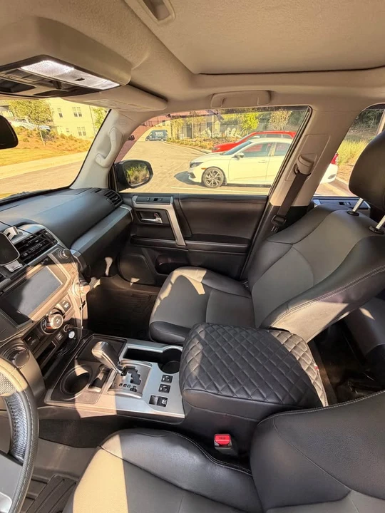 2015 Toyota 4Runner 5th Gen - Image 10 of 14