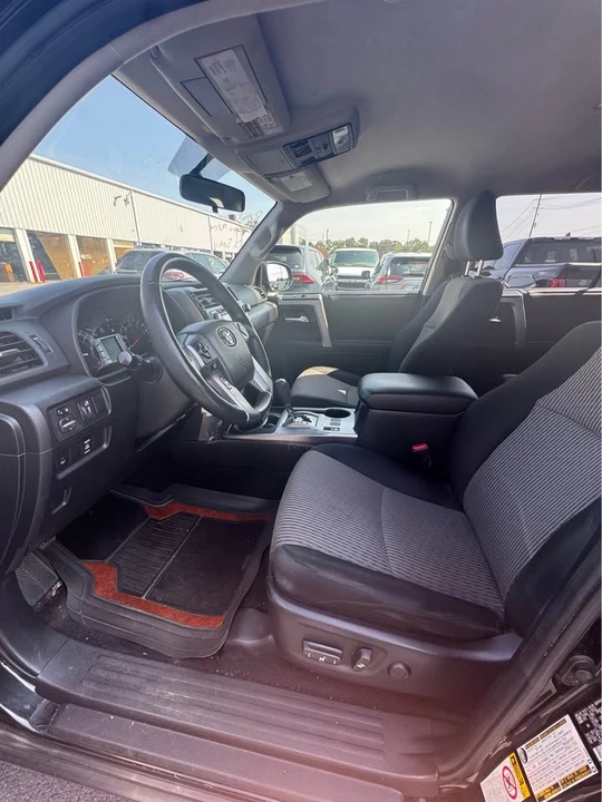 2015 Toyota 4Runner 5th Gen - Image 6 of 14