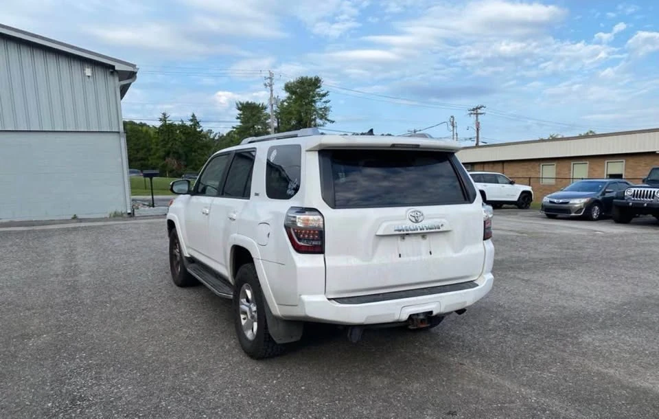2015 Toyota 4Runner 5th Gen - Image 10 of 17