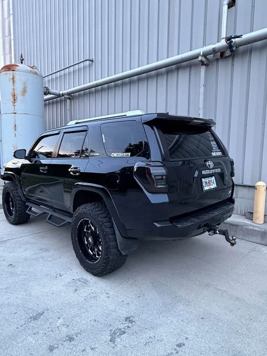 2015 Toyota 4Runner 5th Gen - Image 10 of 14