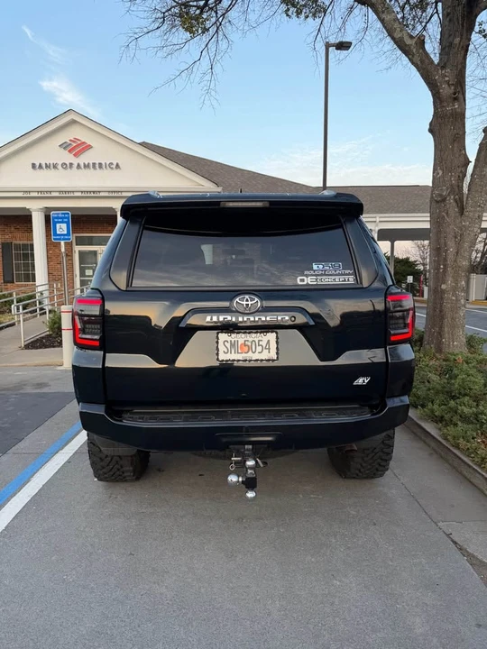 2015 Toyota 4Runner 5th Gen - Image 8 of 14