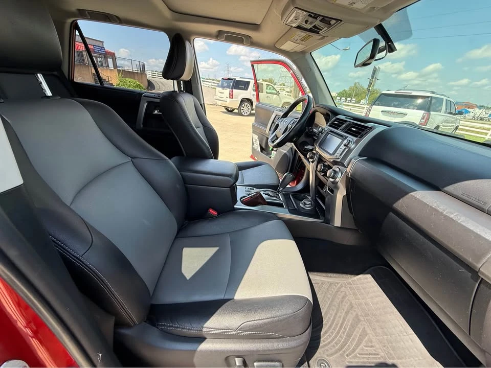 2015 Toyota 4Runner 5th Gen - Image 11 of 16