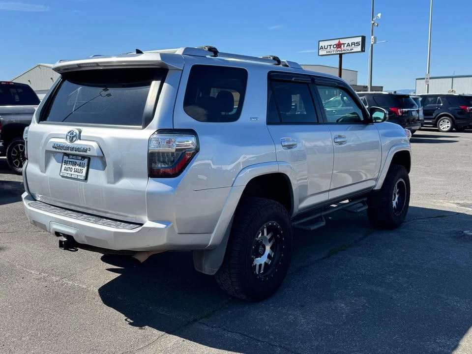 2015 Toyota 4Runner 5th Gen - Image 5 of 10