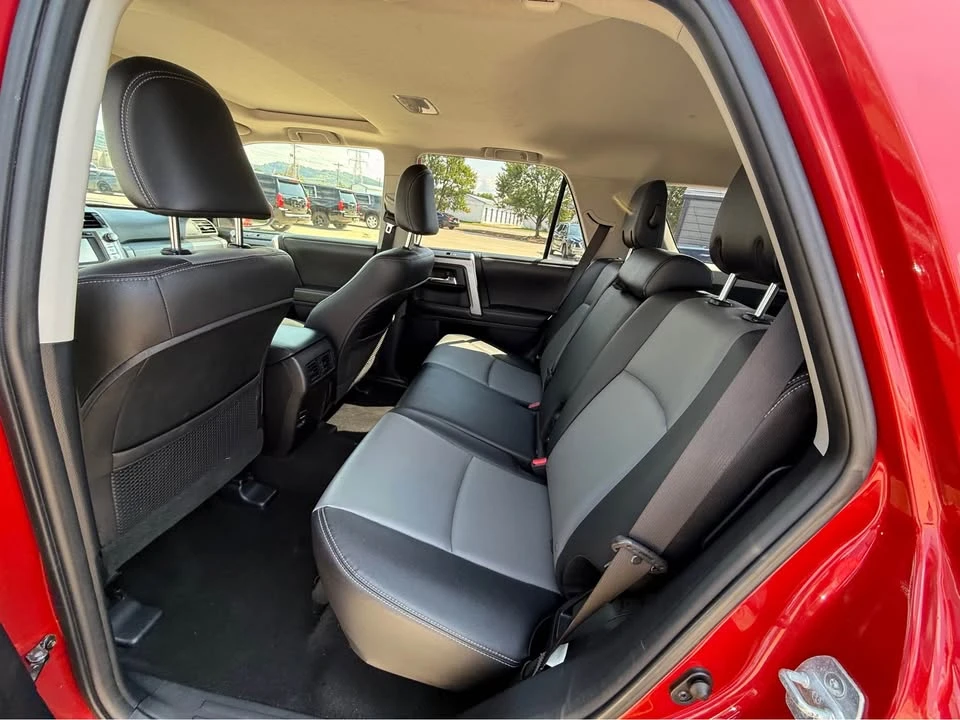 2015 Toyota 4Runner 5th Gen - Image 9 of 16