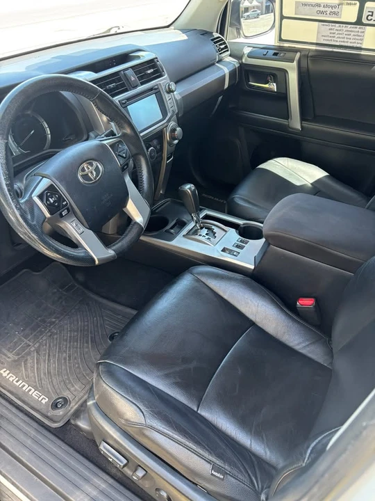 2015 Toyota 4Runner 5th Gen - Image 8 of 10