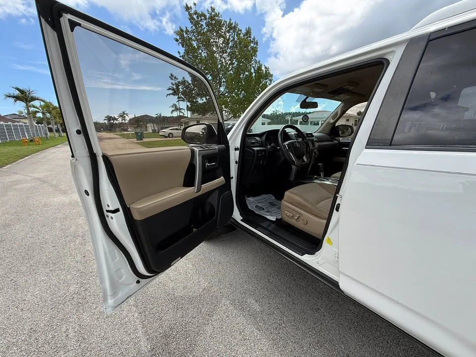 2015 Toyota 4Runner 5th Gen - Image 10 of 20