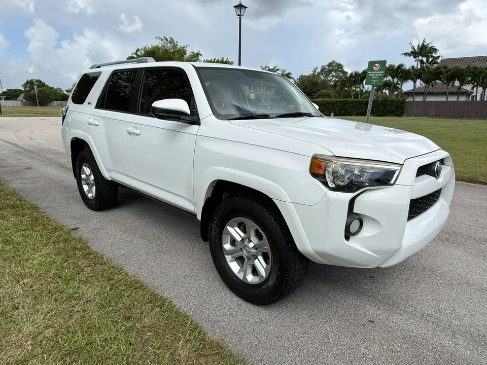 2015 Toyota 4Runner 5th Gen - Image 8 of 20
