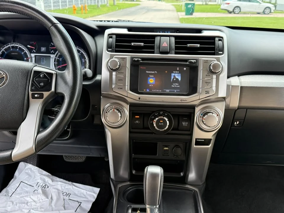 2015 Toyota 4Runner 5th Gen - Image 17 of 20