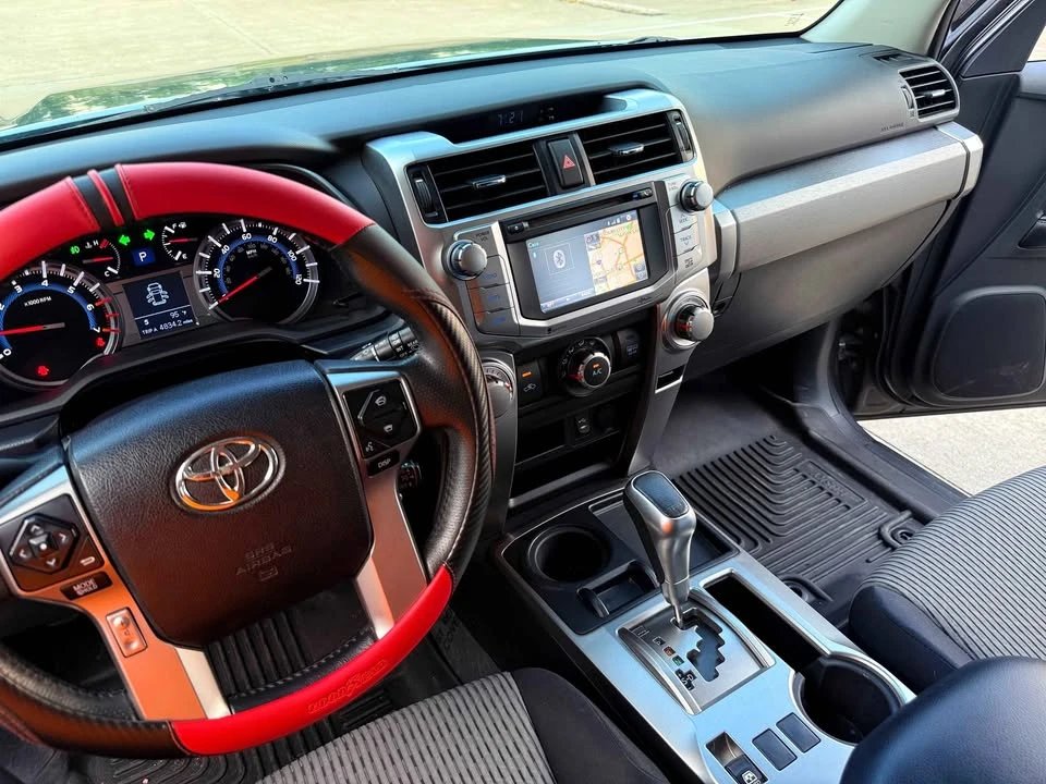 2015 Toyota 4Runner 5th Gen - Image 7 of 17