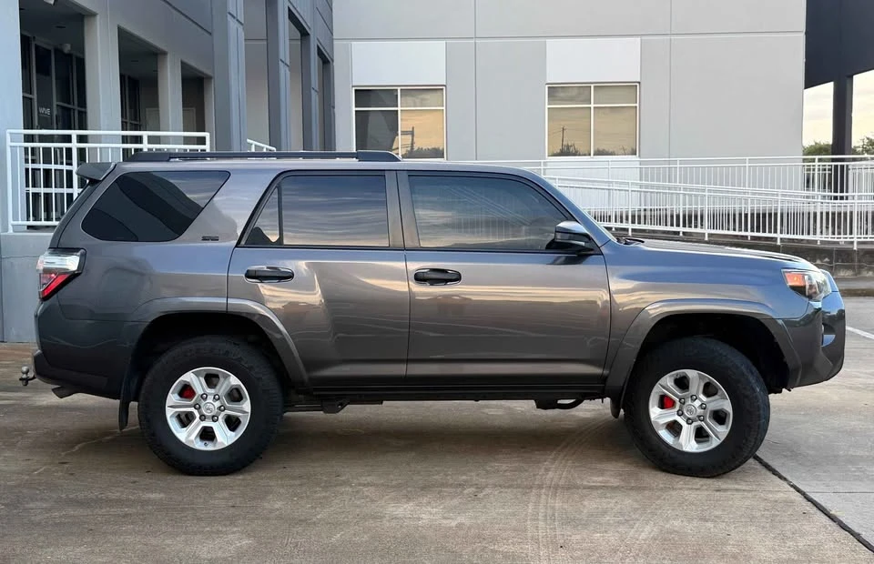 2015 Toyota 4Runner 5th Gen - Image 15 of 17
