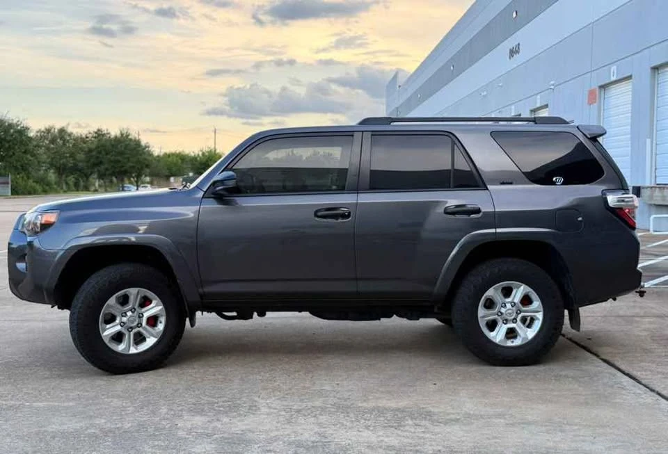 2015 Toyota 4Runner 5th Gen - Image 10 of 20