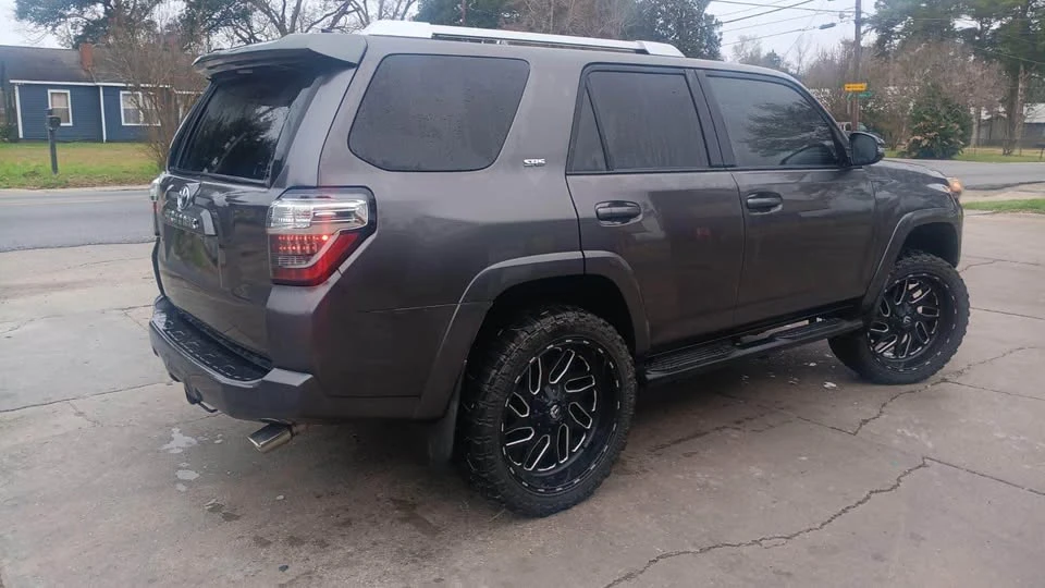 2015 Toyota 4Runner 5th Gen - Image 5 of 10