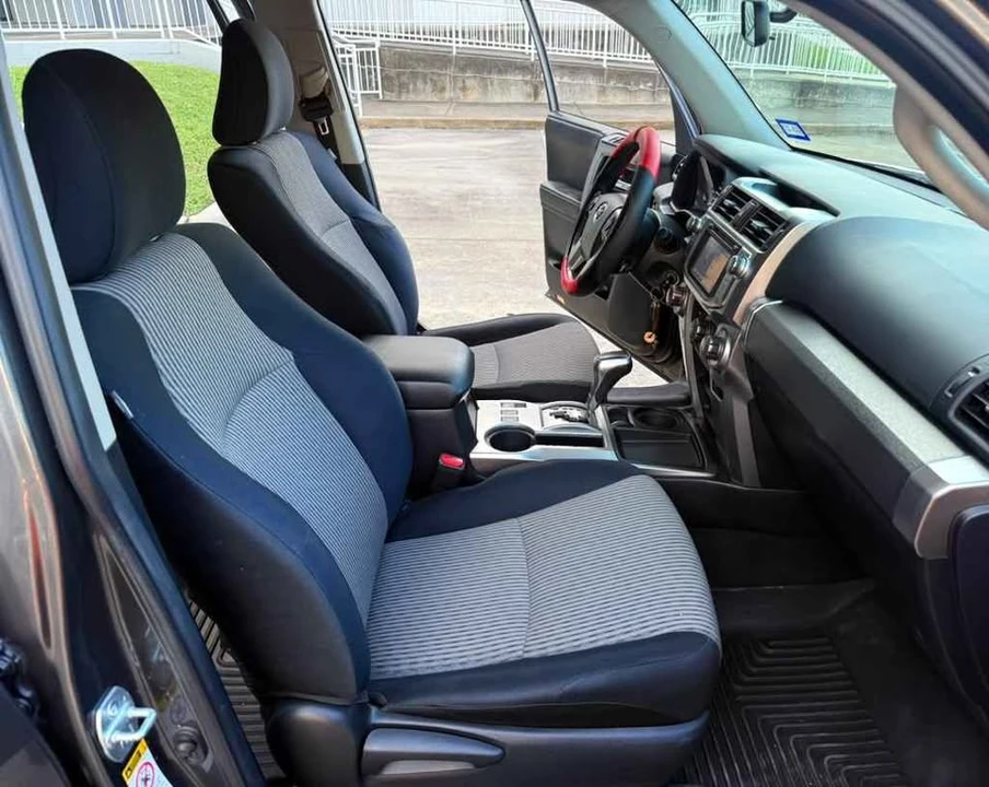 2015 Toyota 4Runner 5th Gen - Image 17 of 20