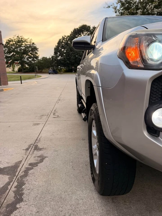 2015 Toyota 4Runner 5th Gen - Image 11 of 20