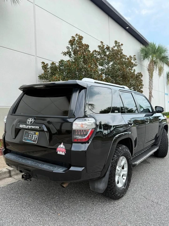 2015 Toyota 4Runner 5th Gen - Image 6 of 10