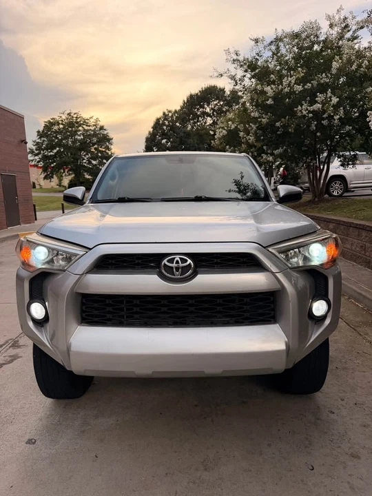 2015 Toyota 4Runner 5th Gen - Image 2 of 20
