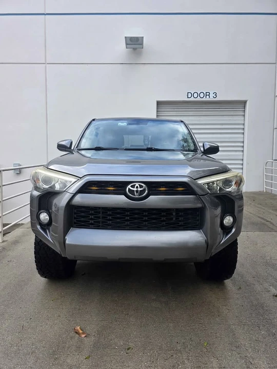2015 Toyota 4Runner 5th Gen - Image 3 of 10