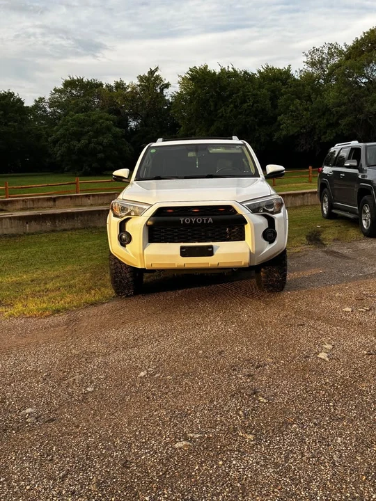 2015 Toyota 4Runner 5th Gen - Image 7 of 10
