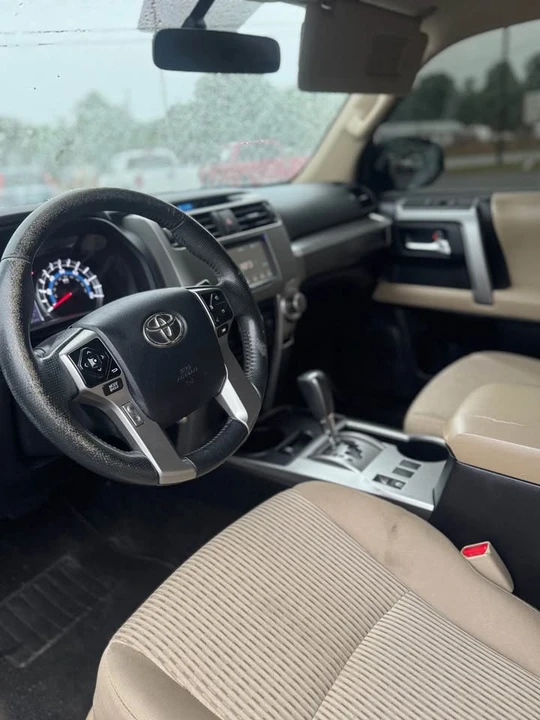2015 Toyota 4Runner 5th Gen - Image 9 of 11
