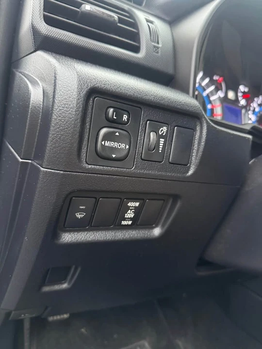 2015 Toyota 4Runner 5th Gen - Image 8 of 11