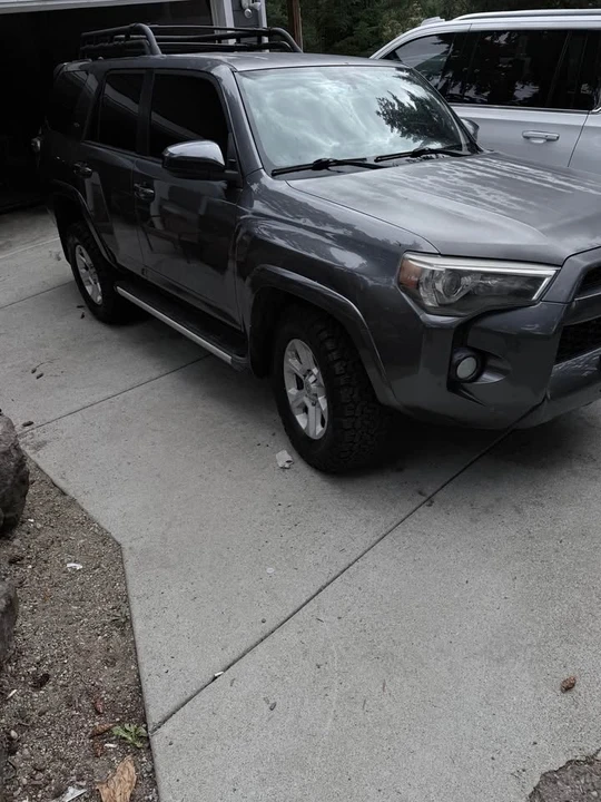 2015 Toyota 4Runner 5th Gen - Image 4 of 8