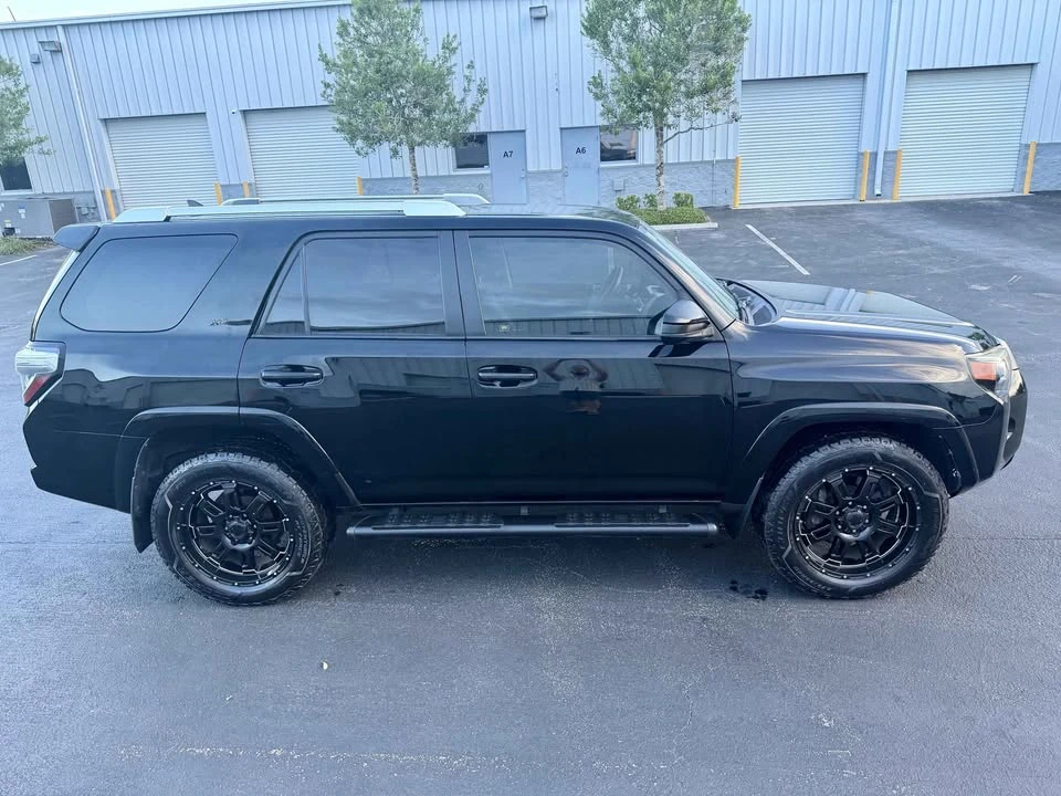 2015 Toyota 4Runner 5th Gen - Image 4 of 15