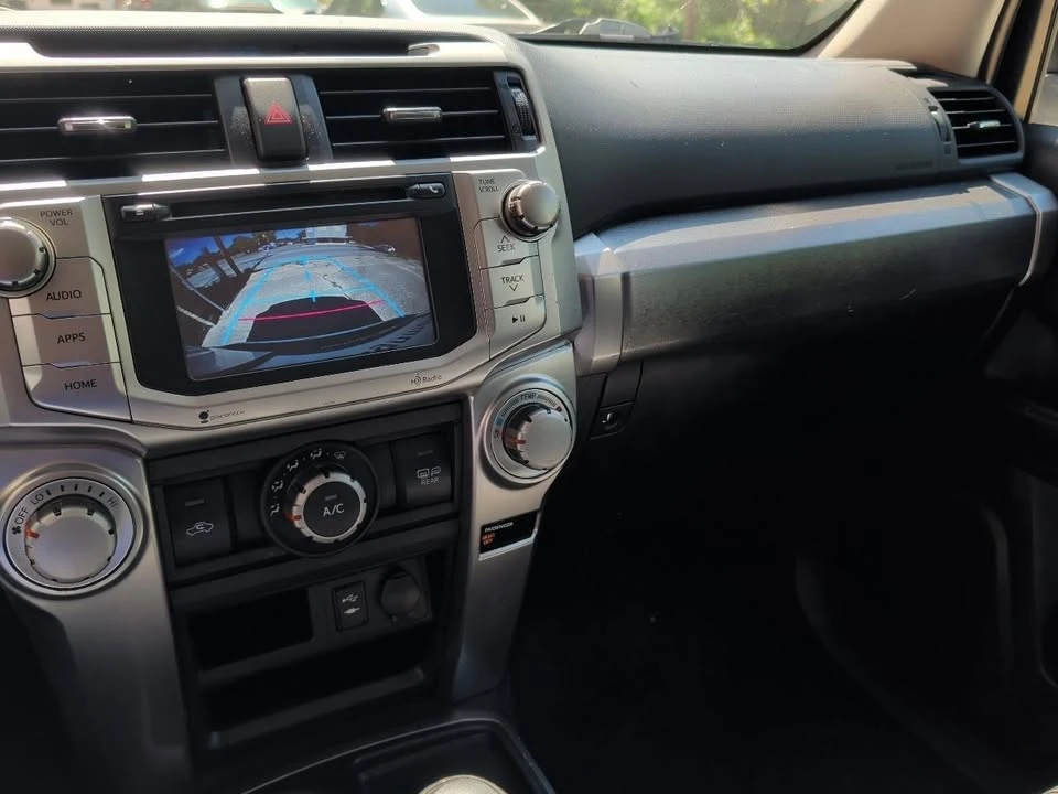 2015 Toyota 4Runner 5th Gen - Image 6 of 16