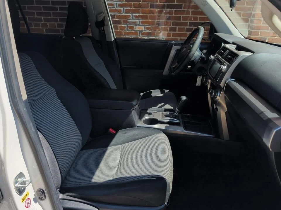 2015 Toyota 4Runner 5th Gen - Image 7 of 16