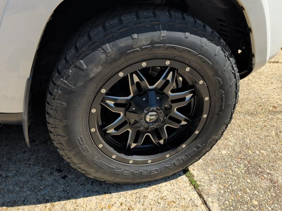 2015 Toyota 4Runner 5th Gen - Image 12 of 16
