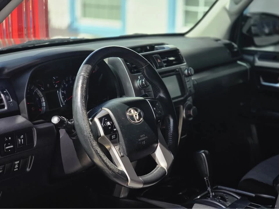 2015 Toyota 4Runner 5th Gen - Image 7 of 12