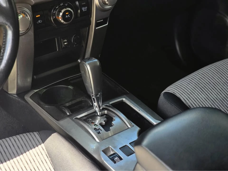 2015 Toyota 4Runner 5th Gen - Image 10 of 12