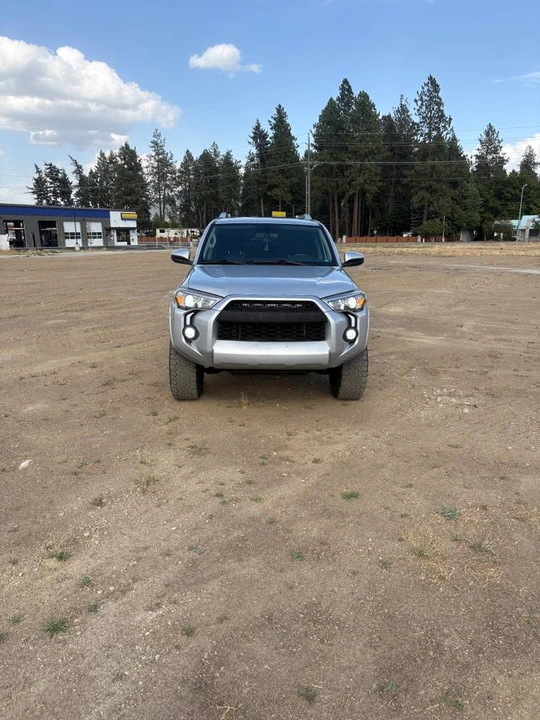 2015 Toyota 4Runner 5th Gen - Image 5 of 18