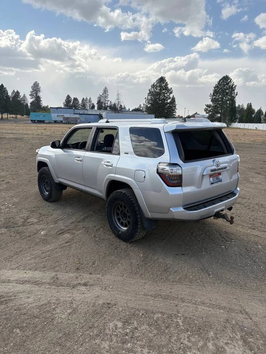 2015 Toyota 4Runner 5th Gen - Image 2 of 18