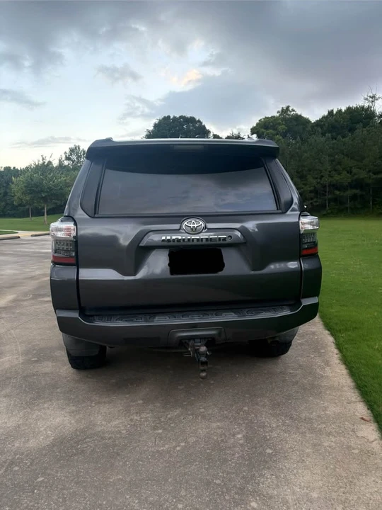 2015 Toyota 4Runner 5th Gen - Image 4 of 11